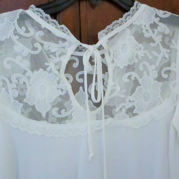 For Love & Lemons Ellery White Lace Hi Low Top Blouse Small EUC - Picture 8 of 9
